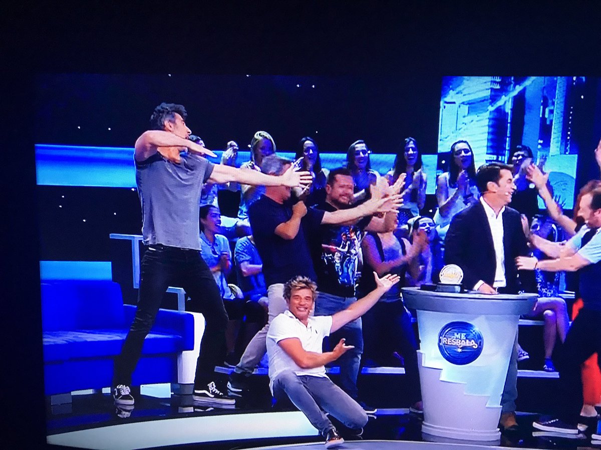 FansJorgeFdezTv's tweet photo. Tenemos a @JorgeFdezTV en la reposición de #MeResbala @meresbala @antena3com https://t.co/JsOx2Wj19L