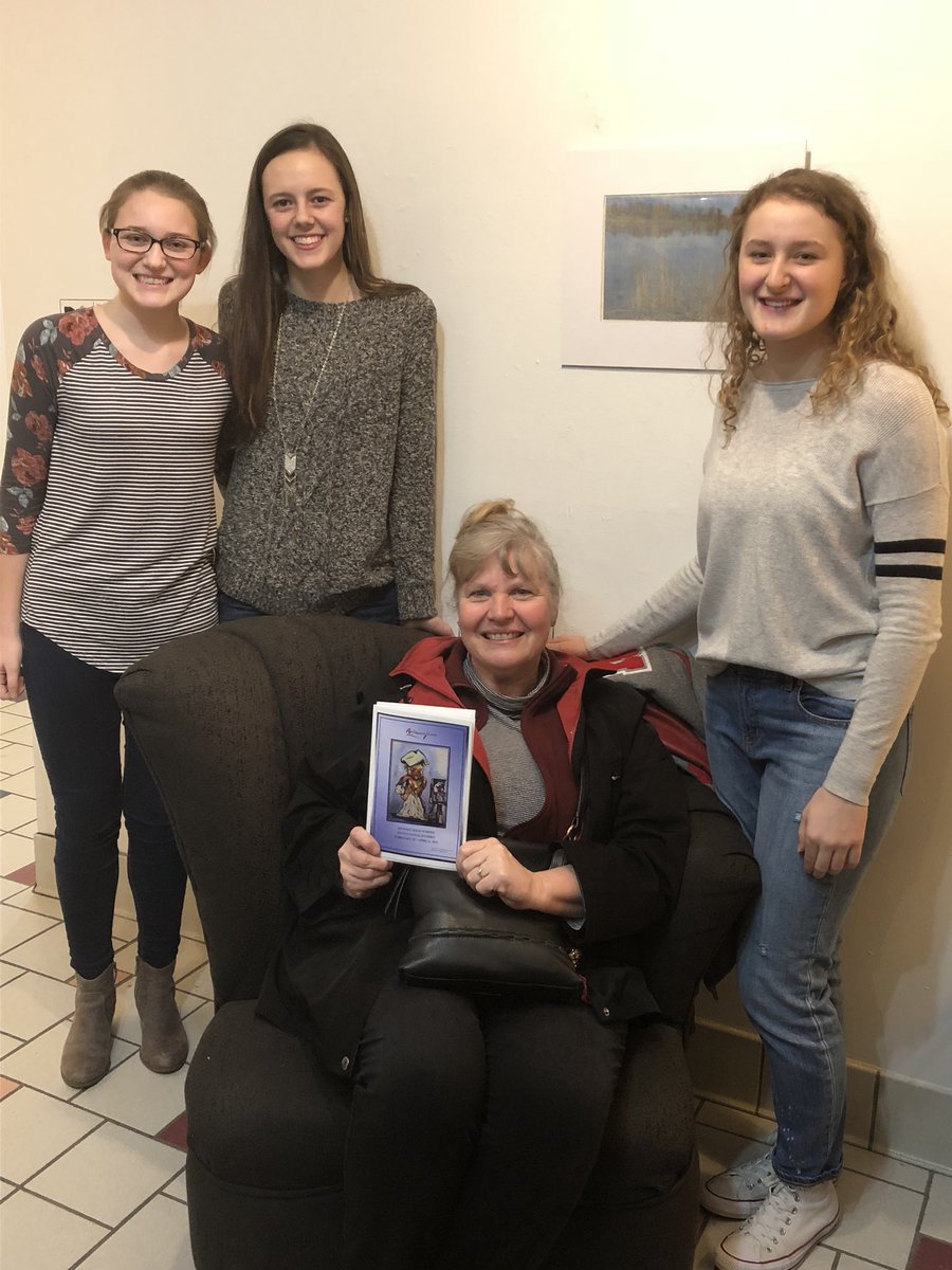 JLFledderjohann's tweet photo. Fantastic job to our art students and Mrs. Wittler at the Kewpee Art Show! #smallestschool #lotsofawards #bestteacher https://t.co/8yV6XcgYr5
