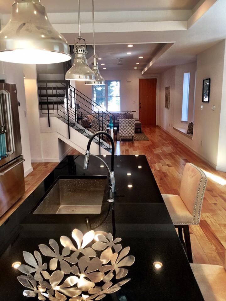 JamieReibenbac1's tweet photo. Don’t you just love new construction? Well, not all new construction 🚧 but this... ❤️ #addisonrealestatephilly #jamiesellsphilly https://t.co/jIO3vYRNup