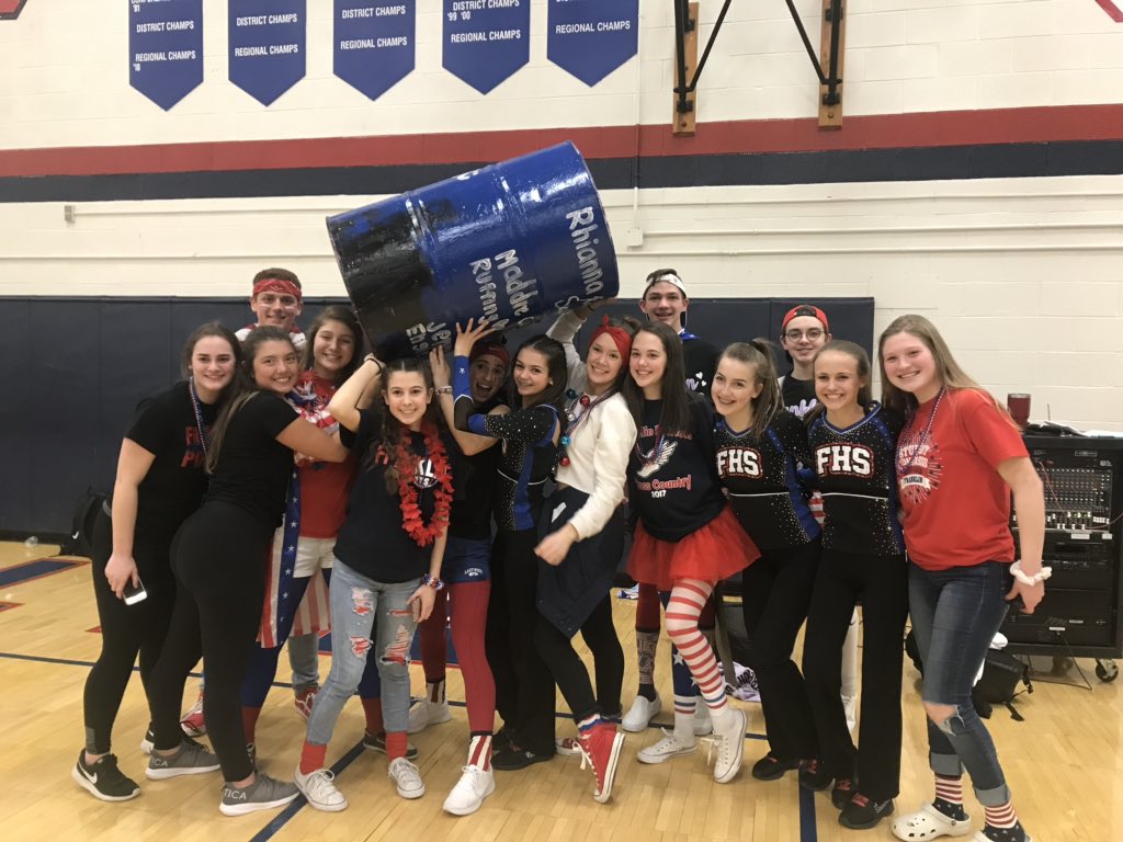irgramlich's tweet photo. most spirited class🤩😍 #sophomoresforthewin #fhs21 https://t.co/seYg0HDQzF