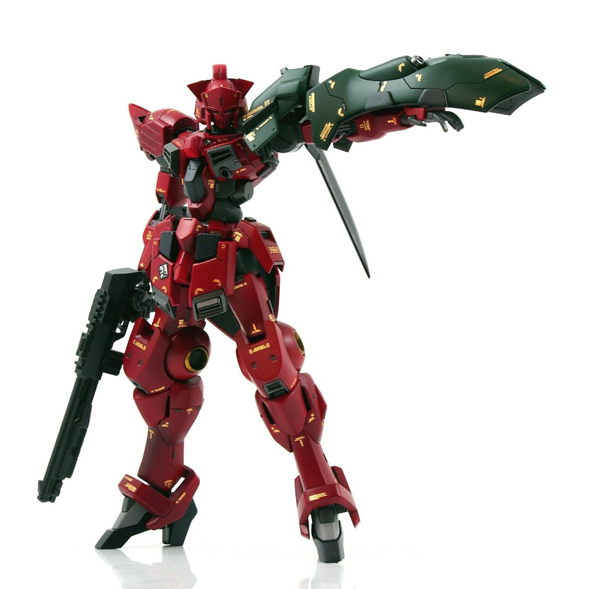 kyoninjin's tweet photo. #これ見た人は赤い画像を貼れ

赤は比較的ある。

レッドウォーリアなんてTwitterにあげたことあったかな？5日間で作った割に顔やスタイルも直してたりする。

同じ赤が一個もないなぁ

改造としては1枚目のやつがライトでストレスフリーだったのでお気に入り。
実は前腕以外は全て改造してたりする。 https://t.co/YBlZnUlKaW