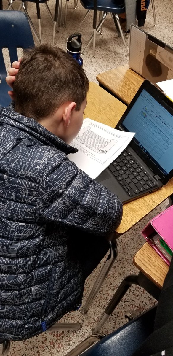 WaltonWorldCCPS's tweet photo. Kaplan in the colonies! Students analyze primary sources to determine the importance of the 400th anniversary of 1619. #MCMSWeRoar
@studentssmiling @Lynnebland https://t.co/oGCK7A5p4R