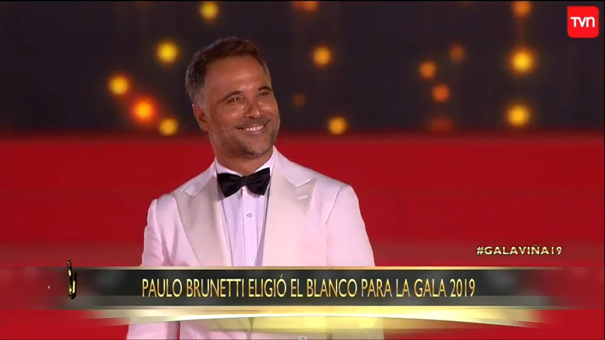 MujerSmart's tweet photo. Nos dejó sin aliento!

@patagonpau 😍 estás como quieres!

#GalaViña19 https://t.co/JPPHQKnxI8