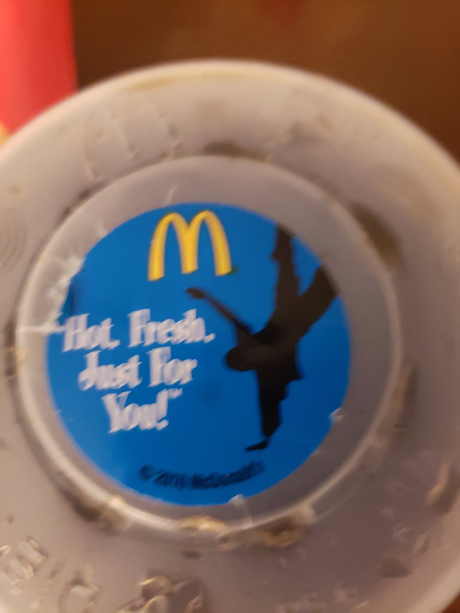 susej6978's tweet photo. @McDonaldsCorp this is your worst idea ever #Nonsense #stopit https://t.co/Db3Az7DUo4