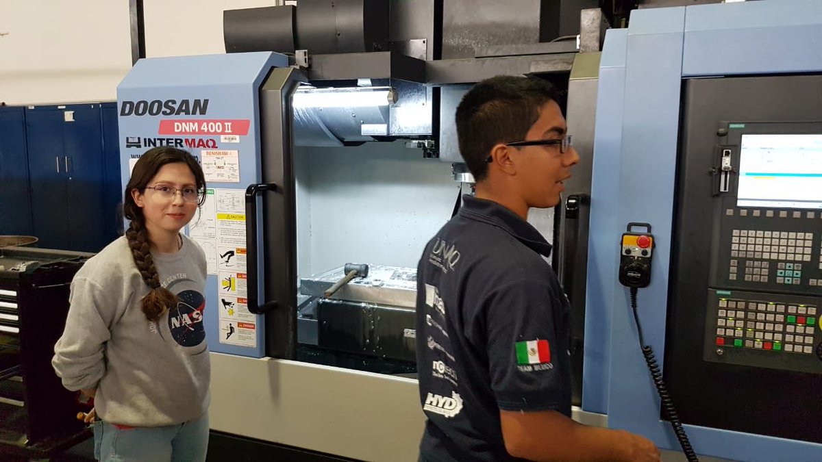RoChTeamUNAQ's tweet photo. Culminamos otra semana más de trabajo en la elaboración de los componentes de nuestro Rover que competirá por uno de los primeros lugares en la próxima NASA Exploration Rover Challenge 2019  #BeROCH #DesarrolloDePrototipo #KeepMoving @UNAQmx https://t.co/SX6PPwNzst