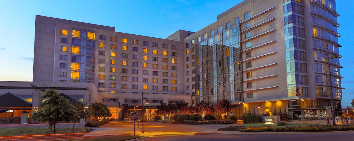 ReGenerationWho's tweet photo. *** BREAKING ***
Due to popular demand, we had to expand our con block! More rooms available, especially for Sunday! Follow link to reserve yours TODAY!

https://t.co/CCRML3c2eC

#doctorwho #drwho #regenerationwho #regen5 #bethesdanorthmarriott #hotel #convention #rockville https://t.co/3D6DaIFWbW