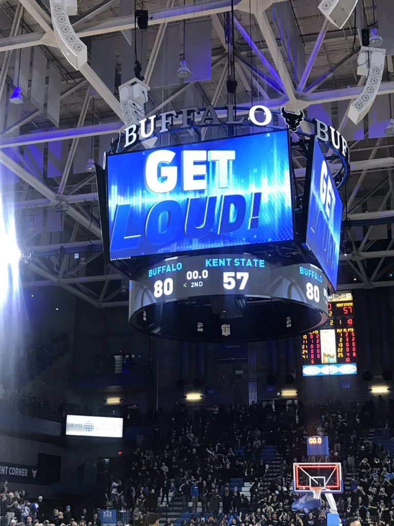 Alnutt41's tweet photo. And a final from Alumni Arena!! Great job @UBmenshoops getting win 24 in front of 6688 loud UB fans!! Largest crowd to ever attend a UB game!! Thank you!! 🤘🏾#UBLegendary #GoBulls https://t.co/SvWZ9QGeMy