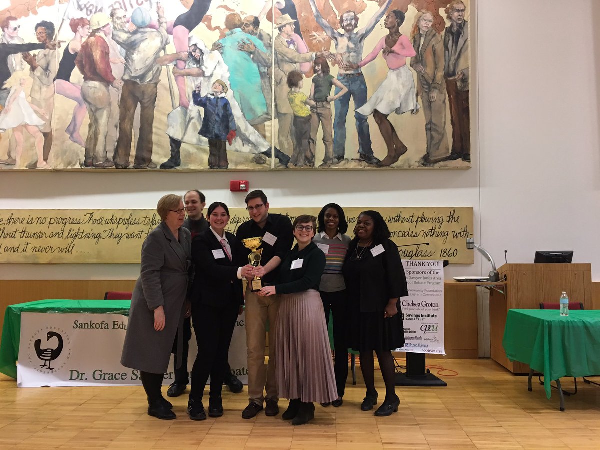 CaitlinBags's tweet photo. Bacon Academy advanced debate team takes home the win!! @BA_Peel https://t.co/XqaSNSSZhJ