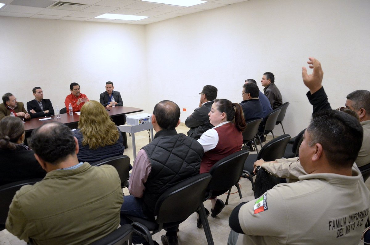 IssstesonGob's tweet photo. @PedroAngelCL, Dir. Gral. ISSSTESON, informó que a partir del lunes 25 feb. a las 8:00 hrs. afiliados en Navojoa, Etchojoa, Huatabampo, Álamos y otras poblaciones contarán con servicio de urgencias, hospitalización y más en Hosp. San José: https://t.co/9BDaTfhfSZ
#SomosISSSTESON https://t.co/YJ5ZVFlW9K