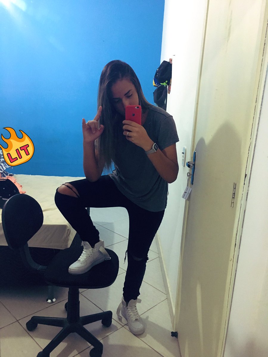 _raydc's tweet photo. só para atualizar meu meio termo 🥰 https://t.co/smIlMhtMWa