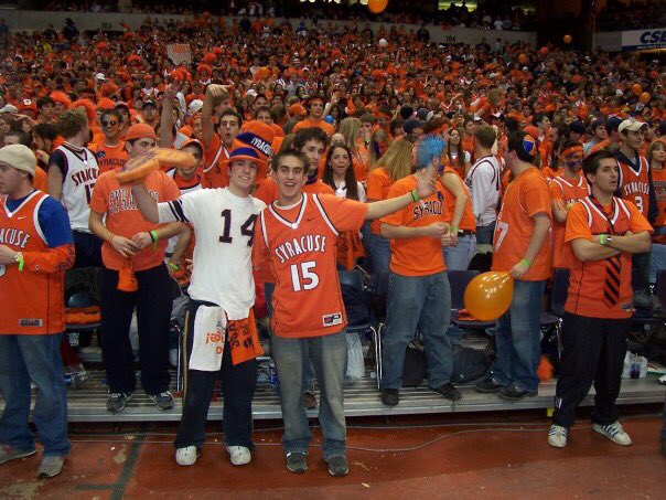 jamescurtin's tweet photo. @CuseTix I was on 2 Cuse/Gameday/war room commercials about 7-8 yrs ago from footage when I was a student. #WilliamF https://t.co/AV2S1Bq21i