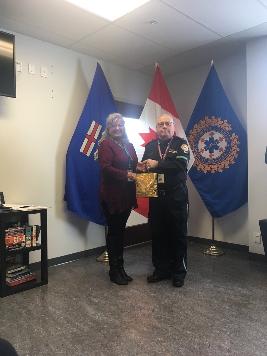 RobBarone3's tweet image. Great day @ahs_ems Peace River celebrating PCP Ron Ree, recipient of the @AHS Spirit Award of Excellence. Ron was recognized for 20+ yrs of his compassionate care of frontline caregivers, through his work with the CISM and Peer Support Programs. Thank you Ron and congratulations!