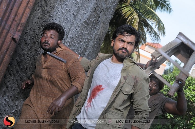 karthiFan_KFC's tweet image. ஐந்தாவது படத்திலேயே ரத்தினவேல் பாண்டியன் ராக்கெட் ராஜா என்ற இரட்டை வேடத்தில் நடித்து மிரட்டியிருந்தார் எங்கள் அண்ணன் #மக்கள்நாயகன் @Karthi_Offl ❤

#12YearsofKarthism #12Yearsofparuthiveeran