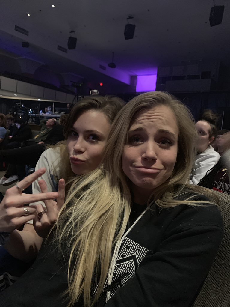really_ria's tweet photo. #myepisodewish ... really OUR episode wish. We’re La Carretta deprived and NEED TACOS for our WHOLE ROOM!!!! Look at these faces! They deserve tacos! #helpus #tacotime #weredesperate https://t.co/qjg7WC04tc