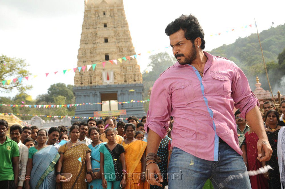 Sjvignesh14's tweet image. *பணத்திற்காக எதையும் செய்யும் ஒரு இளைஞனின் வாழ்க்கை படம் அலெக்ஸ்பாண்டியன்
*தவறான மருந்துகளை தமிழ்நாட்டில் விற்பனை செய்யும் முயற்சியில் இருக்கும் கார்ப்பரேட் நிறுவனங்களின் முகத்திரையை தோலுரித்துக் காட்டிய படம்
#12YearsofKarthism #12Yearsofparuthiveeran