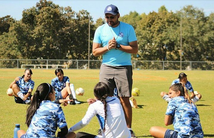 En el partido, a las jugadoras se les debe dejar hacer lo que se les enseñó, en lugar de tratar de lucir como entrenadores y para no coartar su libertad de ser, pensar, tomar decisiones y actuar por sí mismas. #BrissaRangel#1 ⚽.