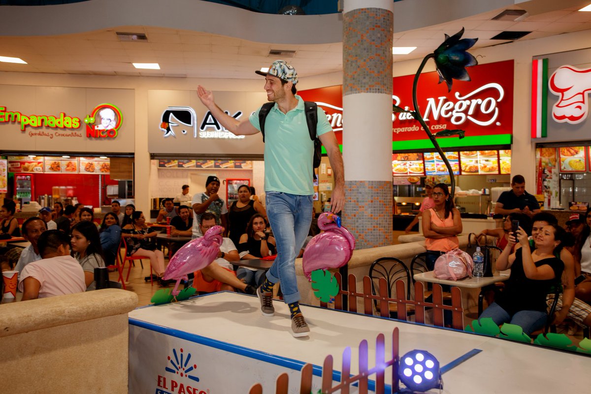MOTRU_consultor's tweet photo. El pasado sábado 16 disfrutamos de una pasarela de estrella con lo último  en la tendencia playera en el patio de comidas del Paseo Shopping Manta.
.
.
Les compartimos un poquito de lo que vivimos !!!
.
.
#PaseoShoppingManta 
#Motru
#motrueventos 
#AmamosLoQueHacemos
@sofimotru https://t.co/iqICJGNjV0