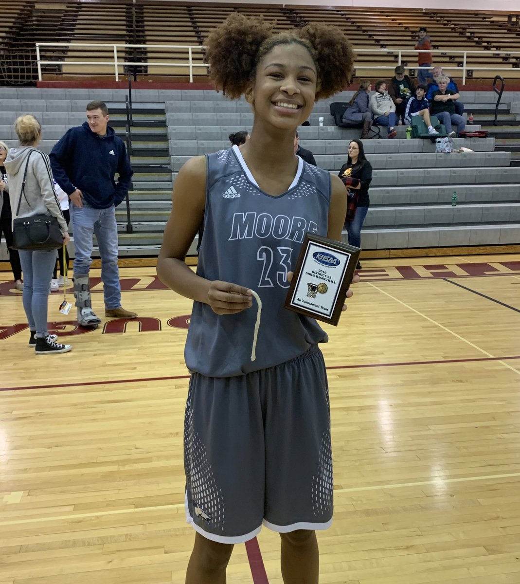 coach_bibb's tweet photo. Manimal Elite 2022 A’Nya Winburn(Moore) 23rd District All-Tournament Team #ManimalMode #OurGirlsGrind #502First #TakingOurCityBack #adidas #adidas3stripelife #OurCityOurPlayers
#LouisvillevsEverybody #SummerGonnabeLit🔥
#Ballislife #EarnednotGiven #GirlsGotGame #Louisville https://t.co/DRpIwlRJDl