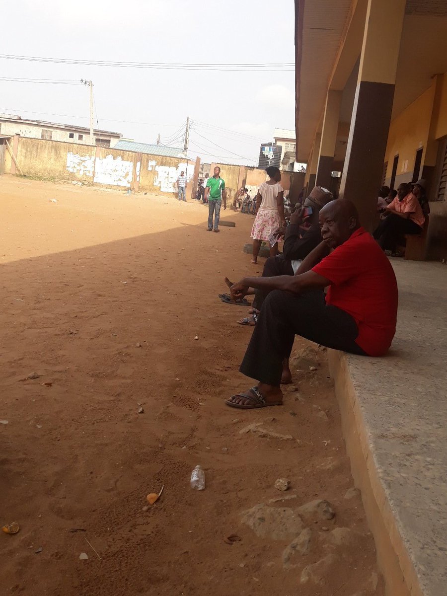 Lordleno's tweet photo. #noinec officials as at this time in my polling unit ( egbe/agodo alimosho lagos..this is unacceptable but we will be here to make sure we vote the tyrant out.. i am atikulated.. https://t.co/UM1E0zfyAP