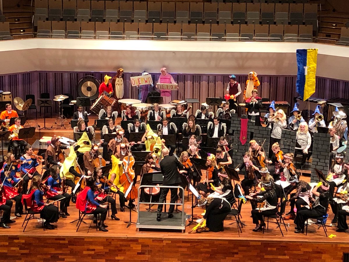 Fantastische avond met veel student-top-talent (uiteraard ook <a href="/fontys/">Fontys</a> ) <a href="/studentenorkest/">Ned.Studentenorkest</a> #NSO in <a href="/MuziekgebouwEHV/">Muziekgebouw Eindhoven</a> Bruisende finale !