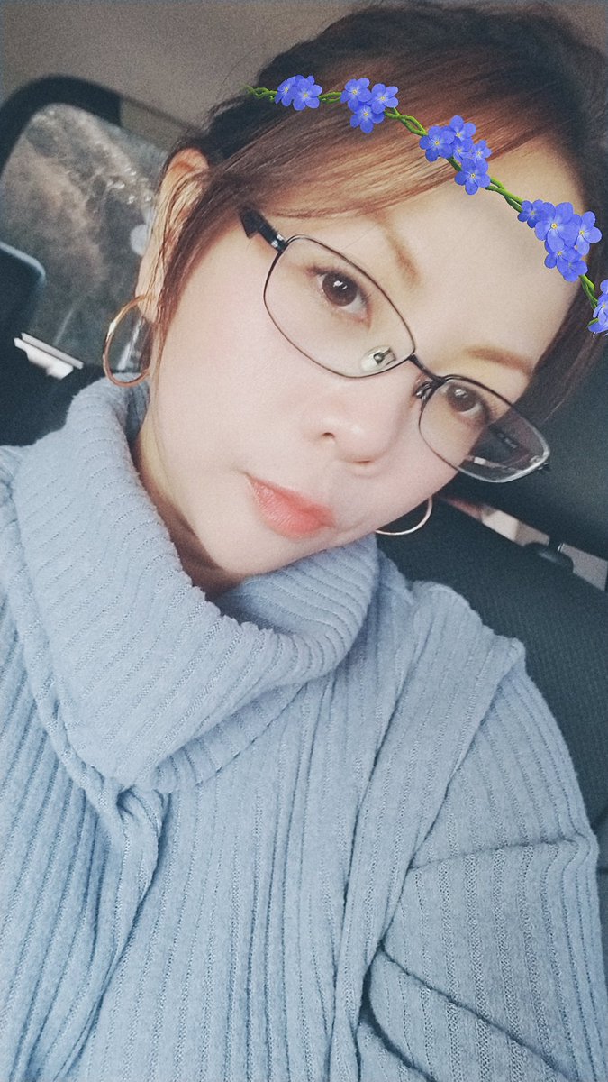 MKendokas's tweet photo. Saturday is "Me Time" #mommysoff #yasumi #saturday https://t.co/uAmOntXUkf