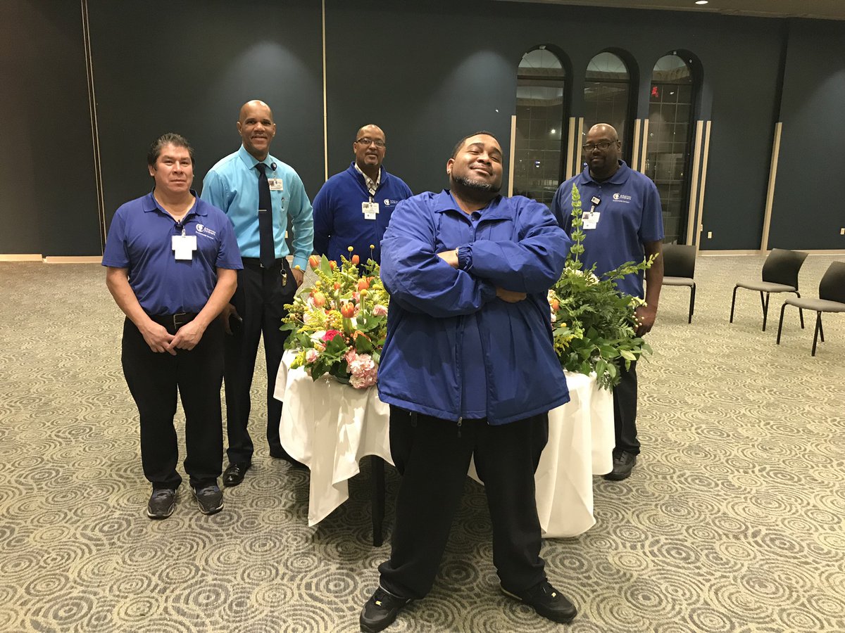 amy_cress's tweet photo. Hardworking @EVS_ACH #NightShift flipping the room after #OneTeam #Celebration We appreciate everyone’s help! @AnnKruger7 @PattiMartinLR @cferg2001 @LanceBennings @rjames737 @ToddFrostACH @drewavra @carrielee4213 @randlemj2 @Billrobertson28 @CByrdRoberts https://t.co/rSTAhtMebF