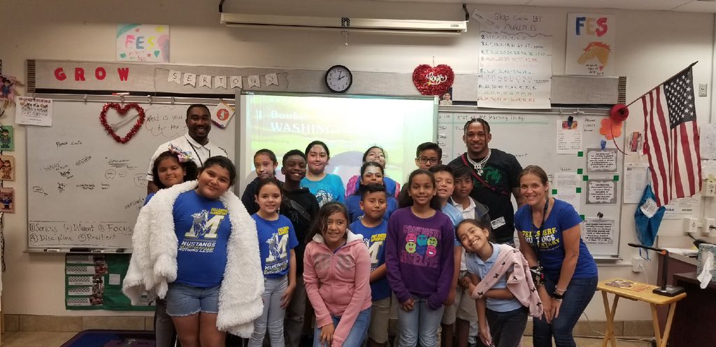 4eclaire's tweet photo. @iThinkIsee12 Thank you for making the time to make a difference today. Your story inspired us! 👊🏽👏🏽💗 https://t.co/xs0zKVluYl