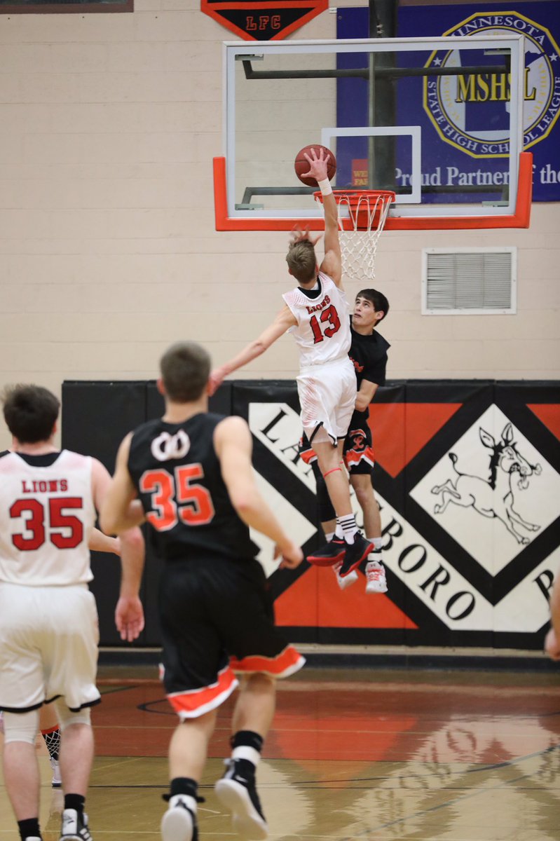 mattrosaaen's tweet photo. Here’s that dunk!! Photo credit to Aimee Murphy. https://t.co/EGdyfMXGX7