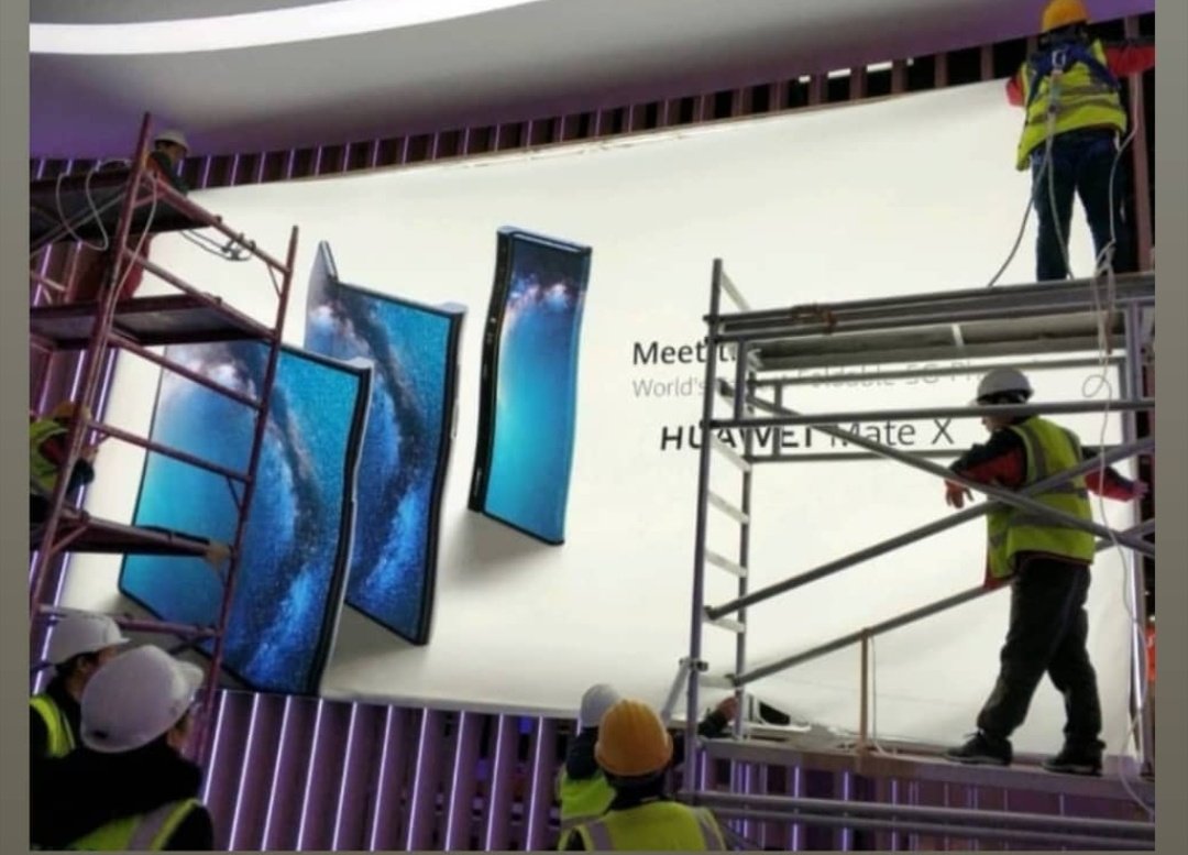 RealTechShow's tweet image. #GalaxyFold here comes the #MateX