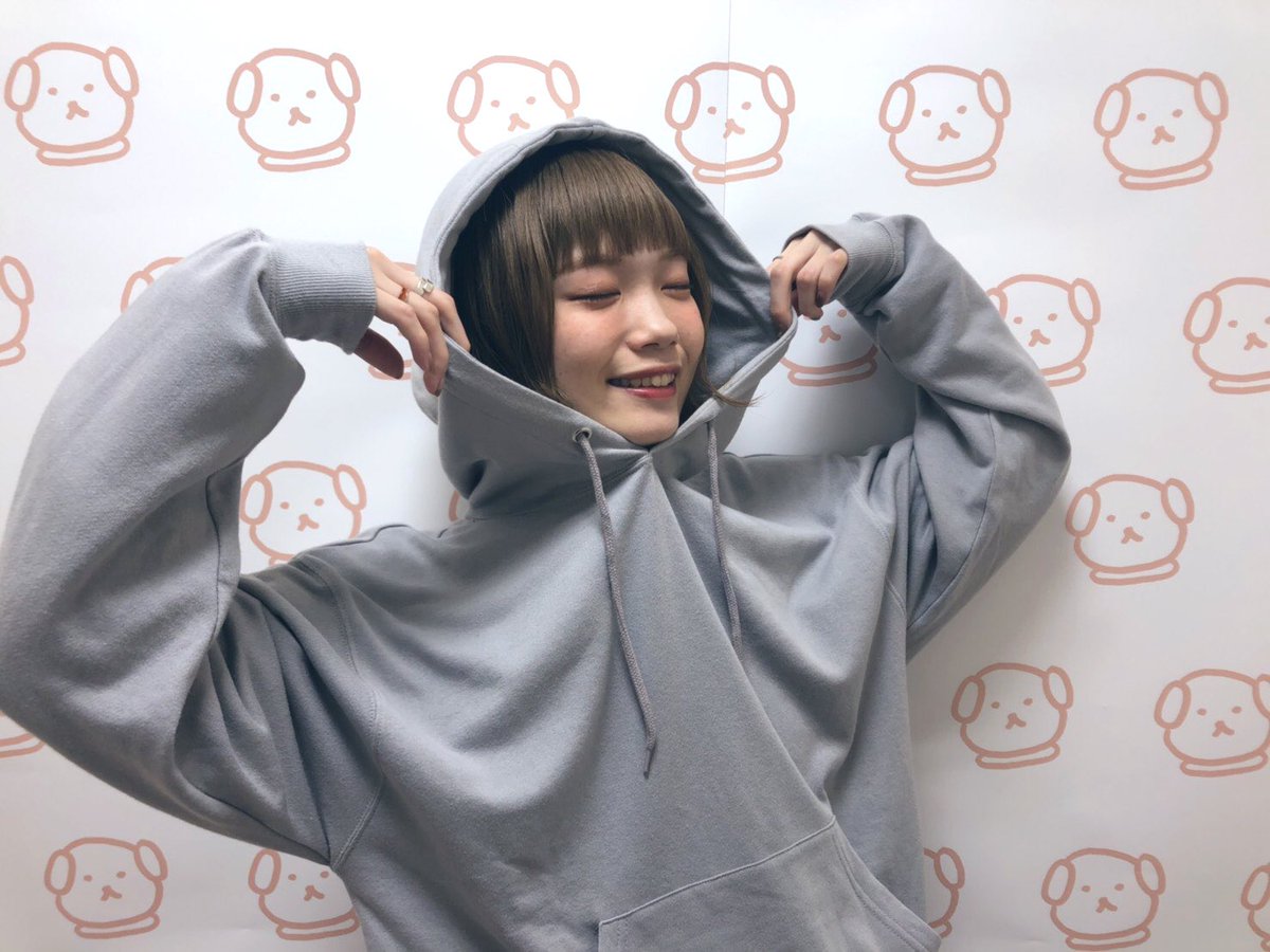 mer_magazine's tweet photo. 🚩https://t.co/Owxj1QCcPlコラボイベント速報
開始時間からたくさんの方が駆けつけてくれました✨✨
遥ちゃんも楽しそう!!
#agplus #merコラボ #村濱遥 https://t.co/DCMHhQ9YI4