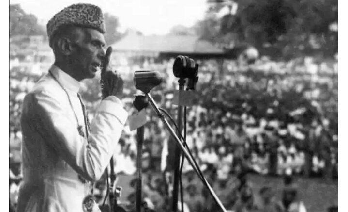 He can't speak or write Urdu.Jinnah's mother tongue was Kutchi a form of Gujrati. But he was fluent in English.Through he chose Urdu as official language of Pakistan.6/6 #HindustanVsPakistan #JinnahTheLier