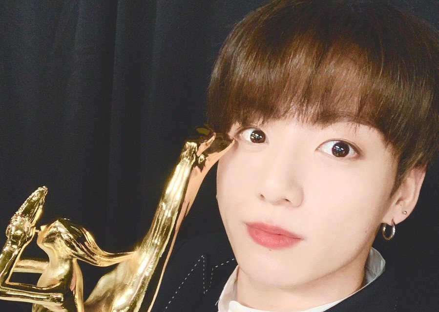 ReportArmyAntis's tweet photo. Report #Jungkook antis here, #BTSARMY: https://t.co/VVTXHmm8ej https://t.co/2PZjtLXZb7