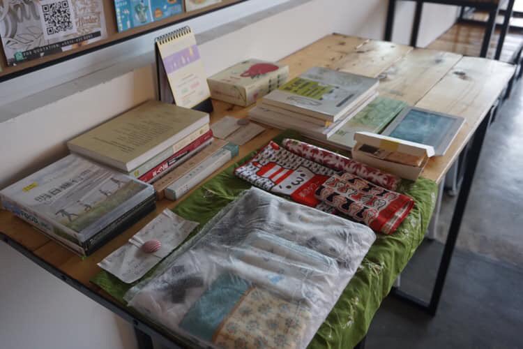 This is from a zero waste Sabah group I followed. Everything that you upcycling can be sell at any artisan market or a zero waste meet up. Photo credit: Zero Waste Sabah.