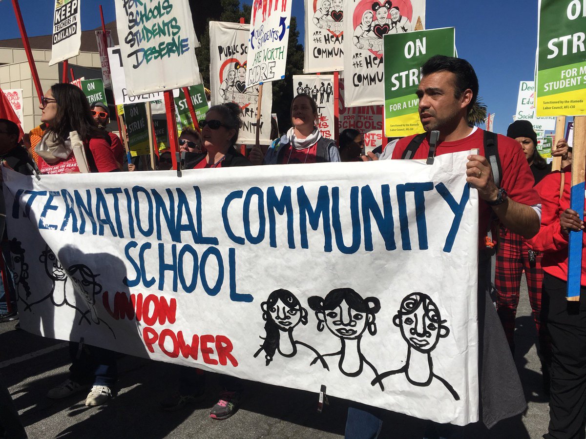 icstcnteachers's tweet photo. Another great day of marching today at #OaklandTeachersStrike! #Unite4OaklandKids #WeAreOEA #WeAreCTA #RedForEd #TheTCNWay #ICSWolfPack https://t.co/7L6NEMmwZj