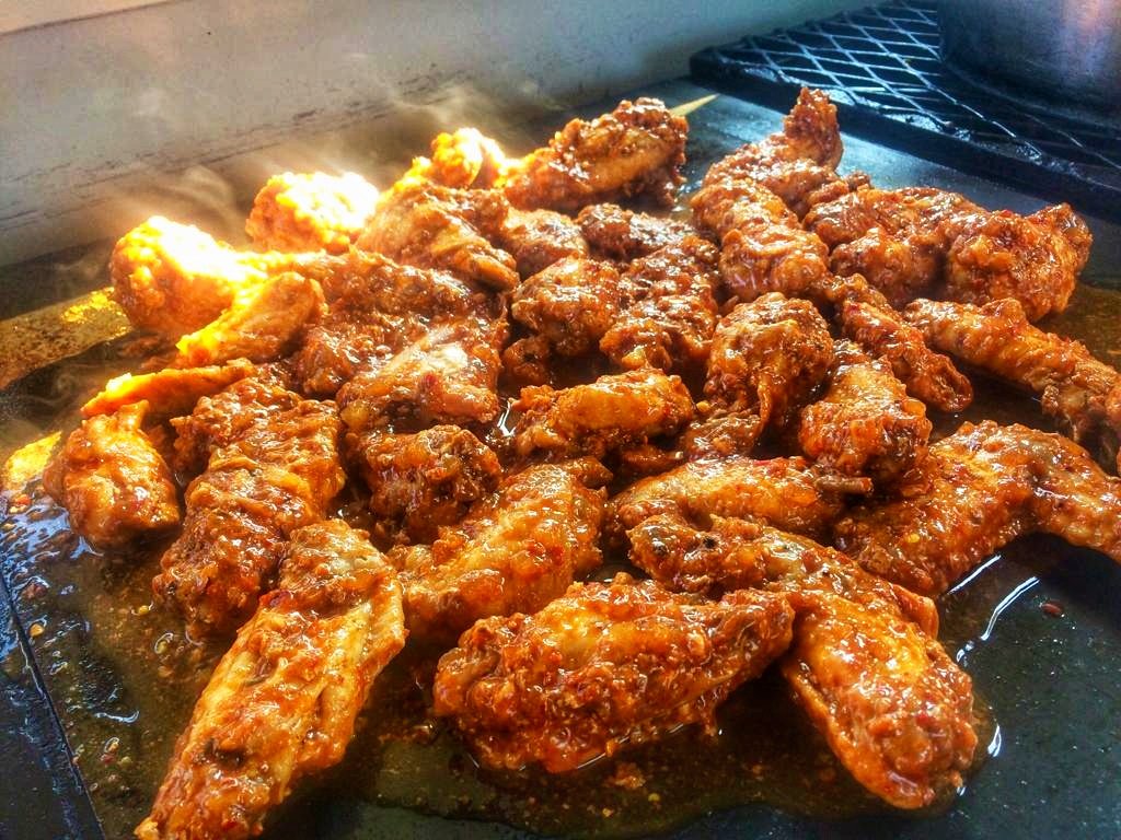 tazombuzii's tweet photo. This is my brother's food truck, The Conjunktion. They make amazing food. You can find them just after Chicken Licken by DUT.

Please RT &amp; tag a friend you care about 🙂❤️ https://t.co/PdFHSGEgno