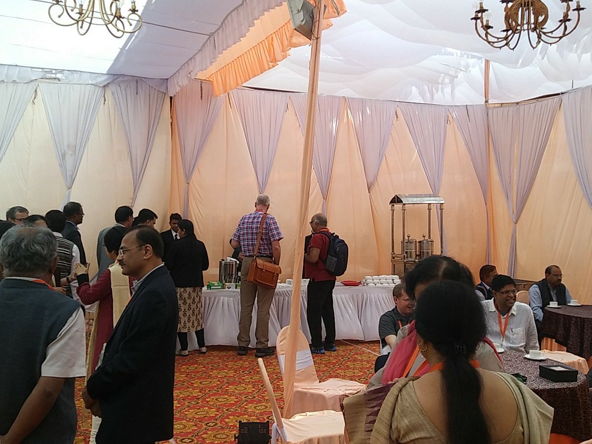 guirlab's tweet photo. Tea breaks at the #CTDDR2019 @CSIR_CDRI https://t.co/HcFMnzDm7y