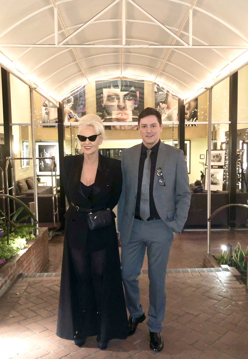 SeanBorgLA's tweet photo. Fabulous night with @amandaeliasch Amanda Eliasch #Oscars2019 #OscarsWeekend #showbizfun https://t.co/Gh5IuCRzIC