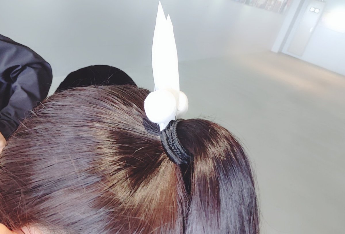 ほづみ そもそもなんで巫女服で猫缶食べてんだよと思われるかもしれませんが 元ネタはマンガ Ingress Tokyo Anomaly のこちらです 実は髪留めとかもちゃんと作ってた T Co Ind4fdnqer