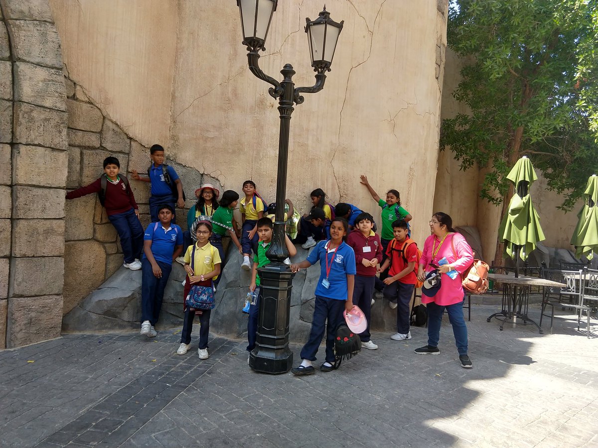 merilxavierraj's tweet photo. GNMS Primary Grade 4and 5 fun-filled field trip @ motion gate #GR4A @gemsnms_alkhail @Fatima_Martin @ShettySampoorna @ChristineDeNor1 https://t.co/9WVUMajCYy