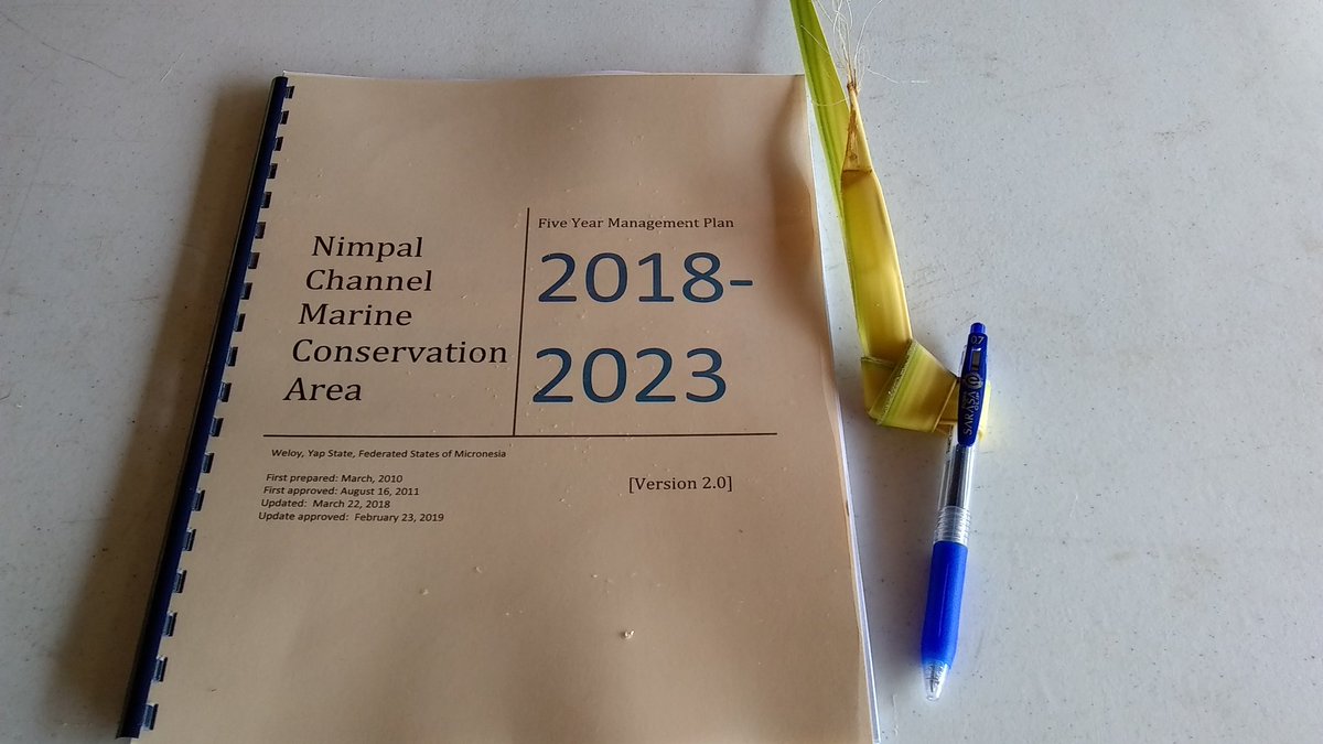 fsmR2R's tweet photo. Nimpal Channel Marine Conservation Area endorsed its revised 5-years Management Plan today. Event funded by @fsmR2R. The two communities of #Kaday and #Okaw joint together to maintain the productivity and sustainability of their fishing grounds.   
@theGEF 
@UNDP_Pacific https://t.co/yTVw5KGBLv