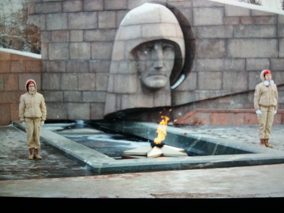 23 февраля, в День защитника Отечества, школьники Самары заступили на Пост N1. Первые в Почетном карауле-юнармейцы Школы 108.