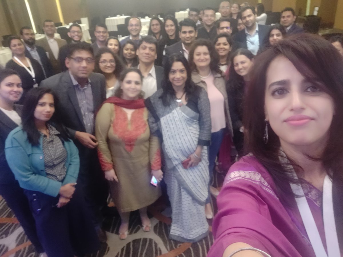 ruchikamehta_'s tweet photo. A #groupselifie is a must when you are done with your session, especially since it's on #influencermarketing2025 #stratcommindia @sureshv26121 @AICLComm https://t.co/PGLZBpOhsL