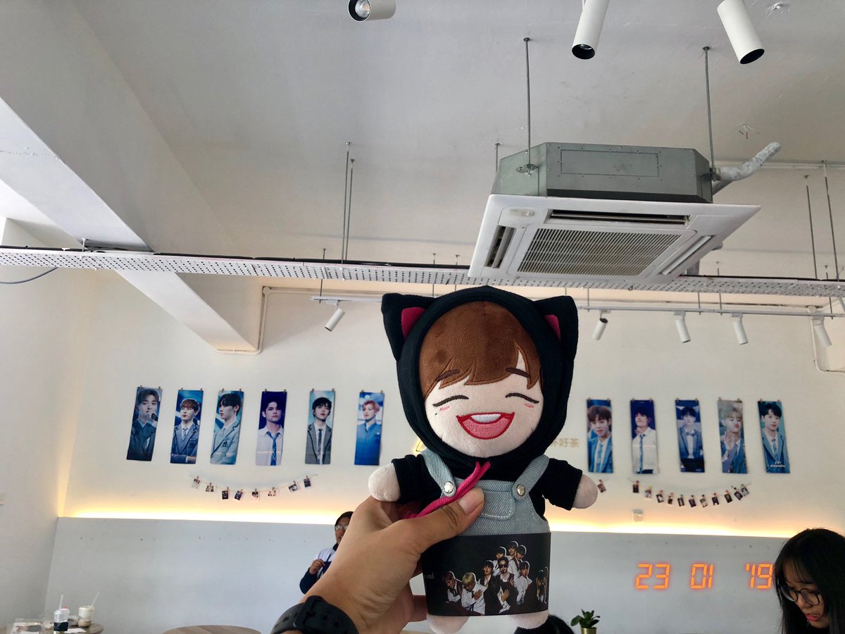 xxliyanaxx's tweet photo. Teadayz, Sutera by @EndnBegin || Thanks for organising this event in JB. Look at the amount of freebies given ๐ญ๐๐ป Much appreciate โจ๐
#endnbegin #WannaOne https://t.co/ZyqIDx1HaL