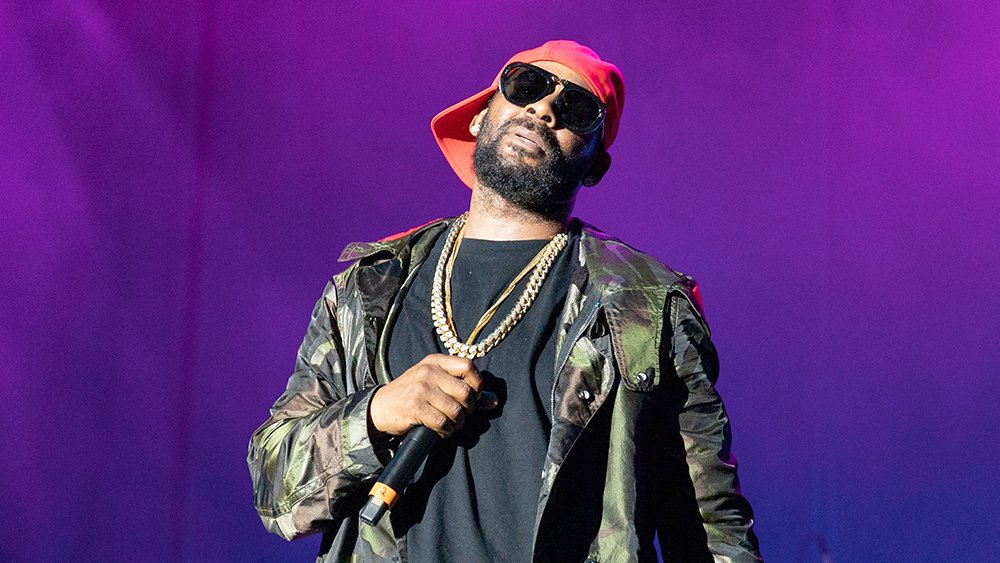 DesignsVK's tweet image. R&amp;amp;B star R. Kelly has been indicted on 10 counts of aggravated #criminal #sexualabuse in Cook County
#RKellyGoingToJail  #RKellyGoingToJAILParty  #RKELLYISGOINGTOJAILPARTY #RKelly

For Full Story, Click Here &amp;amp; Read This article👉🏿👉🏿trendingthink.com/2019/02/r-kell…