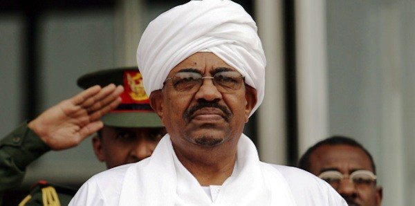 Daacad1434's tweet photo. Madaxweynaha Suudaan oo ku dhawaaqay Xaalad Degdeg ah &amp; Xukuumadii....#Somalia https://t.co/wJETY4jmO8 https://t.co/FVl1vUcsQy