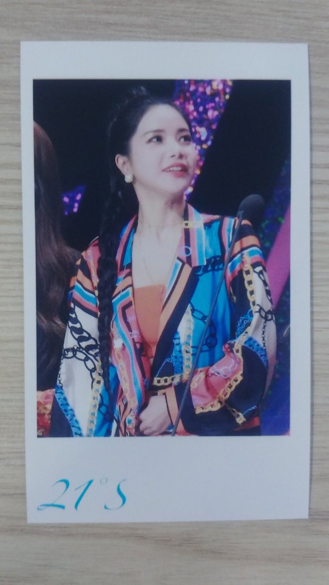21oS0221's tweet photo. 明天要給大家找的拍立得小卡 🧐 
Date: 2019.02.10~2019.02.28 https://t.co/0p58tVqUMJ