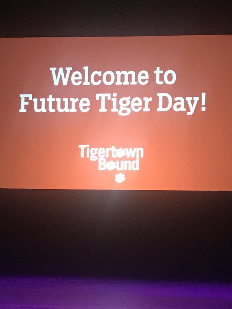 DawnRead15's tweet photo. With @tylerread21 attending Future Tiger Day! He is checking out his Engineering major. @ClemsonUniv @TigertownBound #Clemson2023 https://t.co/aJyKPCY1HT