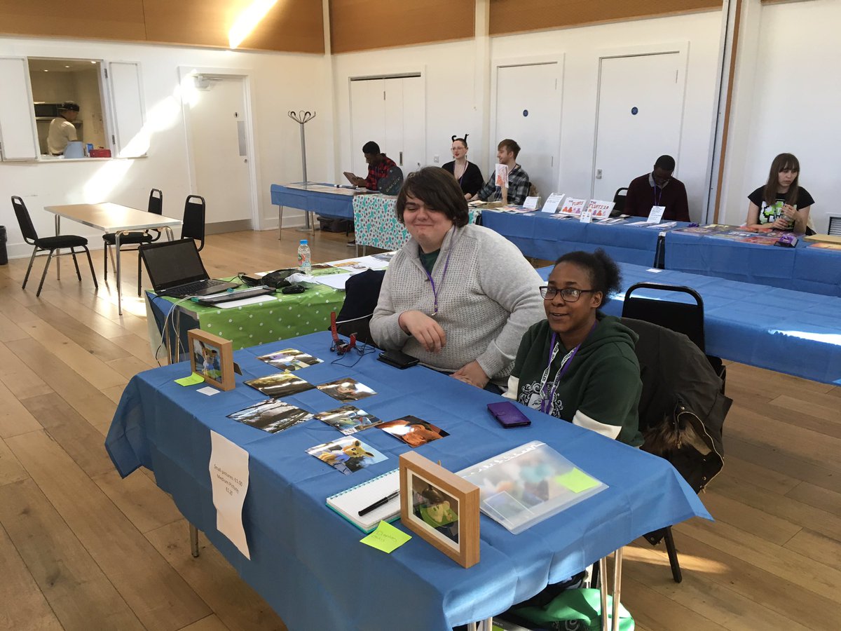 PlugNPlayUK's tweet photo. Exhibitors are in. Come down to Greenside Community Centre to meet and see their artwork https://t.co/ThpdxiCzJj
