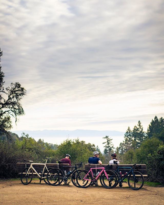 alliedbikes's tweet photo. Stopping and smelling the roses. #joyride
——————————————————————————
#ALLROADING #ALLIEDcycleworks #cycling #cyclist #cyclinglife #madeinamerica #cyclingphotos #bikelife #roadbike #gravelbike #roadcycling #unlearnpavement #cyclingshots #instacycling #cyclingpics #bicycle #ou… https://t.co/jK1TVTte2d