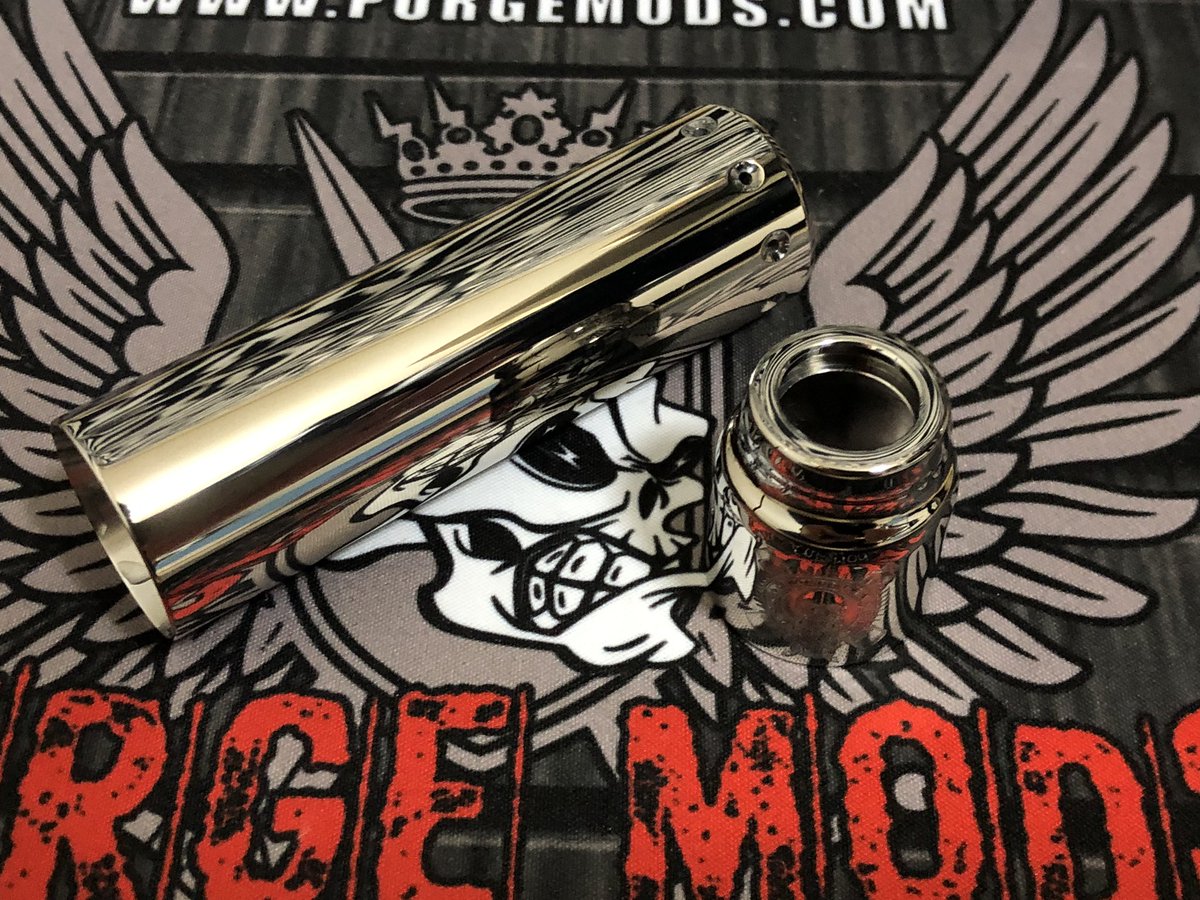 tokyo_vaper's tweet photo. 80000番のダイヤモンドパウダーが届いたので、更に磨き増しました( ´ ▽ ` )ノ
肉眼で見た目の違いが分かるほどなので、やった価値はあったと思います(*´∀`*)
#complyfe
#HK
#BD24
#ステンレス
#磨き
#鏡面
#JMPC https://t.co/ENO9JqgsOO